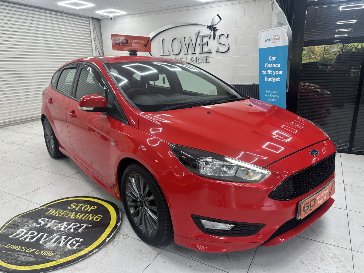 2017 FORD FOCUS 1.0 EcoBOOST 125 ST-LINE AUTOMATIC — ONLY 79K