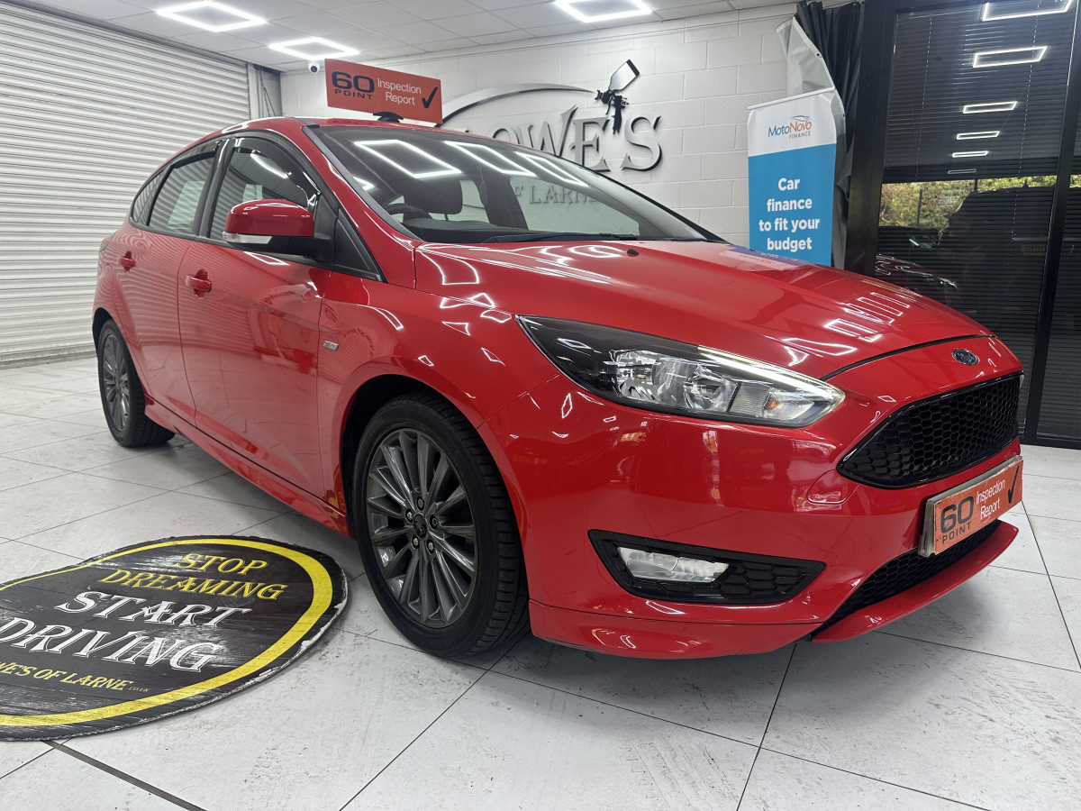 2017 FORD FOCUS 1.0 EcoBOOST 125 ST-LINE AUTOMATIC — ONLY 79K