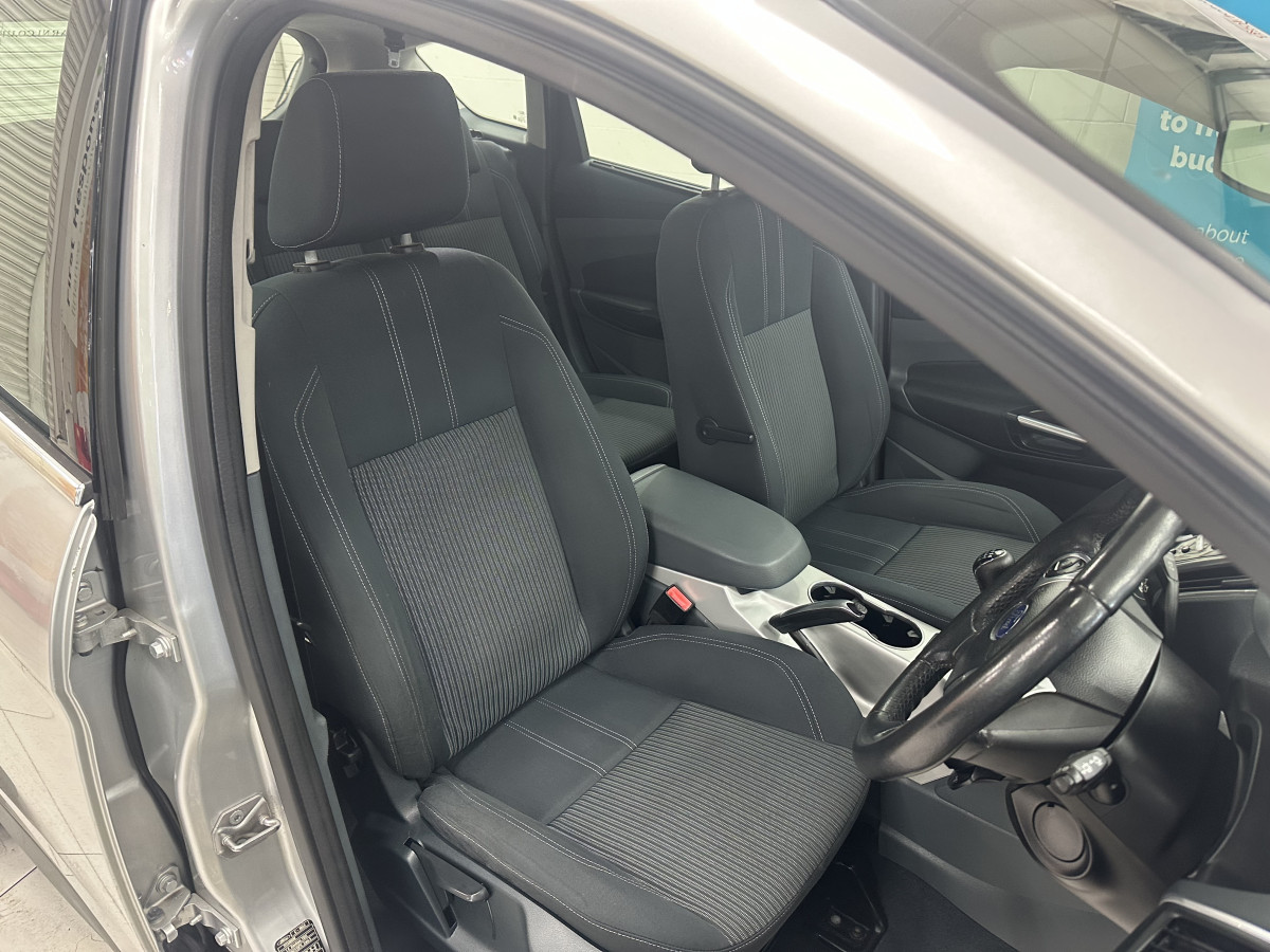 2011 FORD C-MAX 1.6 TDCi TITANIUM — ONLY £35 ROAD TAX — MOTd Until 8th OCT 2027