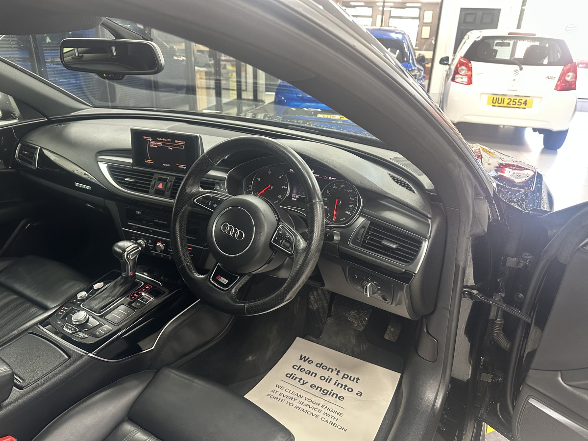 2013 AUDI A7 3.0 TDi QUATTRO 204 BHP BLACK EDITION AUTOMATIC with BLACK LEATHER & SAT NAV