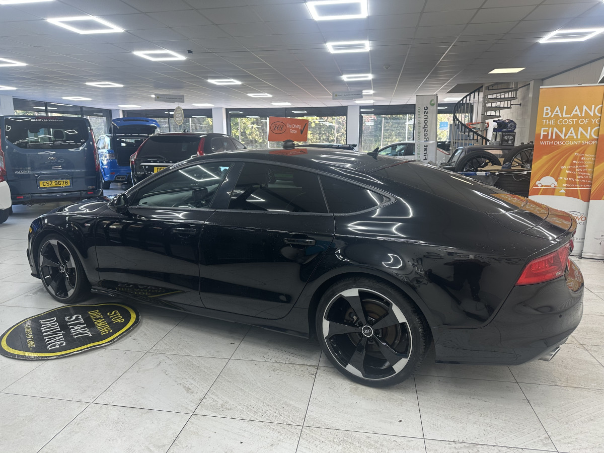 2013 AUDI A7 3.0 TDi QUATTRO 204 BHP BLACK EDITION AUTOMATIC with BLACK LEATHER & SAT NAV