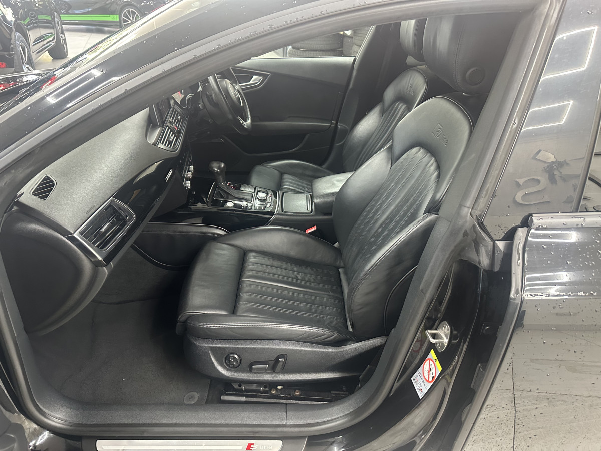 2013 AUDI A7 3.0 TDi QUATTRO 204 BHP BLACK EDITION AUTOMATIC with BLACK LEATHER & SAT NAV