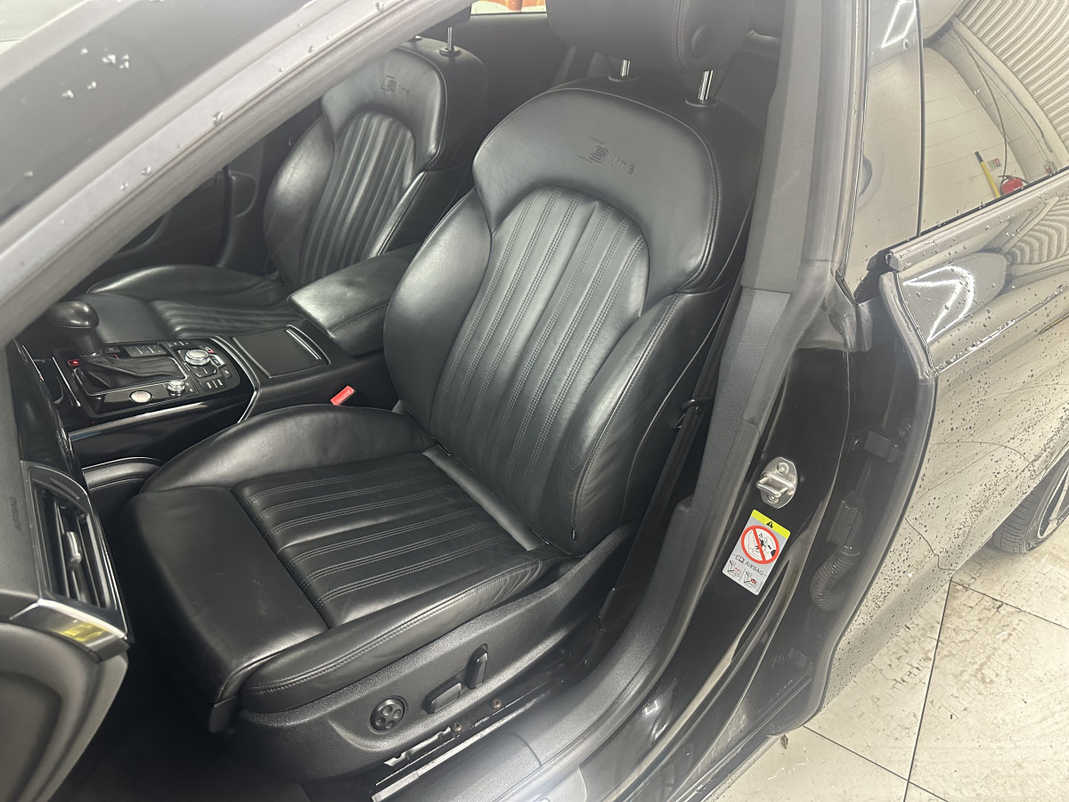 2013 AUDI A7 3.0 TDi QUATTRO 204 BHP BLACK EDITION AUTOMATIC with BLACK LEATHER & SAT NAV