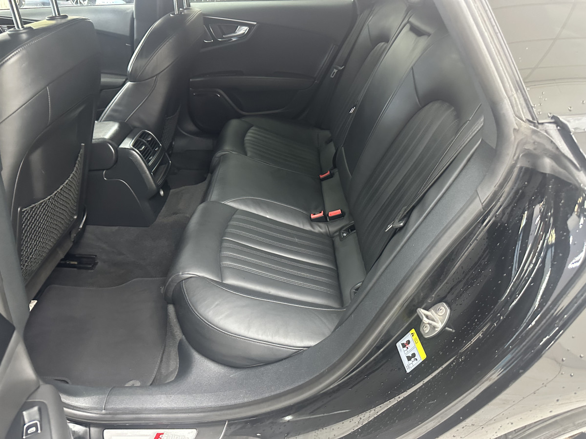 2013 AUDI A7 3.0 TDi QUATTRO 204 BHP BLACK EDITION AUTOMATIC with BLACK LEATHER & SAT NAV